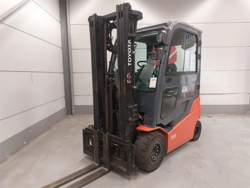 Toyota 8FBMKT25 - Electric forklift: picture 4 Toyota 8FBMKT25 - Electric forklift: picture 4