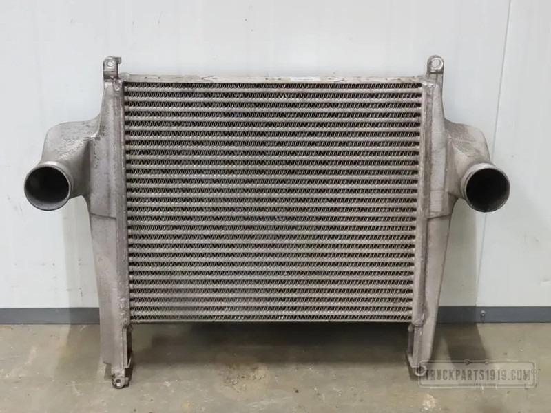DAF 1708449 Interkoeler - Radiator for Truck: picture 1 DAF 1708449 Interkoeler - Radiator for Truck: picture 1