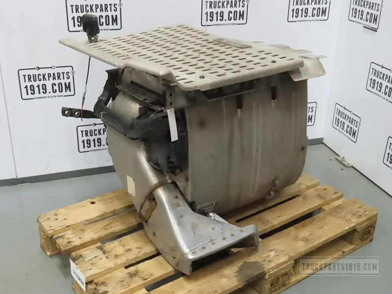 DAF 2300744 | Katalysator Euro6 - Catalytic converter for Truck: picture 1 DAF 2300744 | Katalysator Euro6 - Catalytic converter for Truck: picture 1