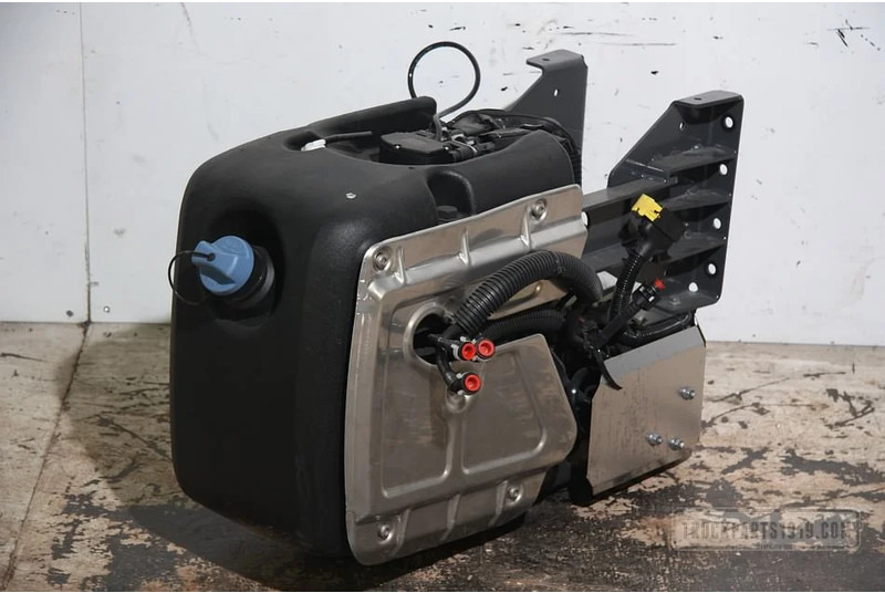 DAF Exhaust System Adblue pomp + tank - AdBlue tank for Truck: picture 1 DAF Exhaust System Adblue pomp + tank - AdBlue tank for Truck: picture 1
