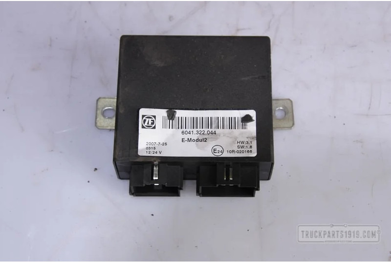DAF XF Electrical System Versnellingsbak stuurkast DAF - ECU for Truck: picture 1 DAF XF Electrical System Versnellingsbak stuurkast DAF - ECU for Truck: picture 1