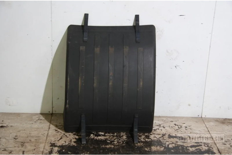 Iveco Body & Chassis Parts Bovenkap Iveco - Fender for Truck: picture 1 Iveco Body & Chassis Parts Bovenkap Iveco - Fender for Truck: picture 1