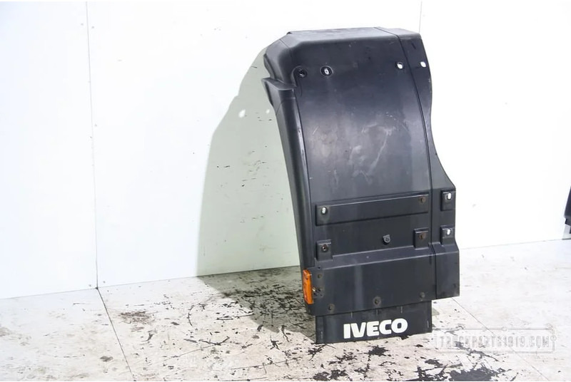 Iveco Body & Chassis Parts Iveco Spatscherm Li. Used - Fender for Truck: picture 1 Iveco Body & Chassis Parts Iveco Spatscherm Li. Used - Fender for Truck: picture 1