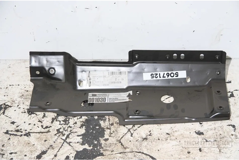 Mercedes-Benz A9416606331 MB Console - Body and exterior for Truck: picture 1 Mercedes-Benz A9416606331 MB Console - Body and exterior for Truck: picture 1