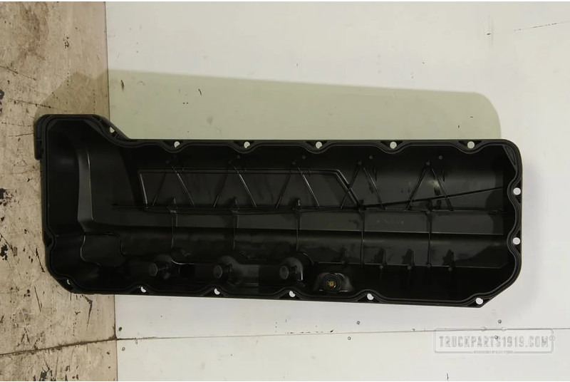 Renault Engines & Parts Kleppendeksel Renault DXi11 - Cylinder head for Truck: picture 2 Renault Engines & Parts Kleppendeksel Renault DXi11 - Cylinder head for Truck: picture 2