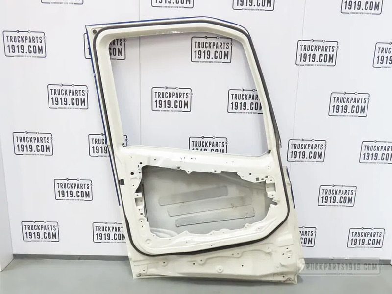 Volvo 82183078 | Portier FH4 Links - Door and parts for Truck: picture 2 Volvo 82183078 | Portier FH4 Links - Door and parts for Truck: picture 2