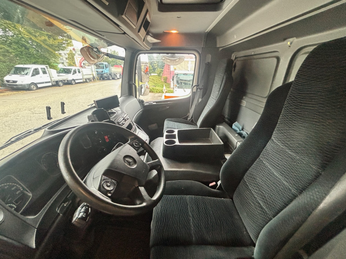 MERCEDES Atego 1530 - Dropside/ Flatbed truck: picture 4 MERCEDES Atego 1530 - Dropside/ Flatbed truck: picture 4
