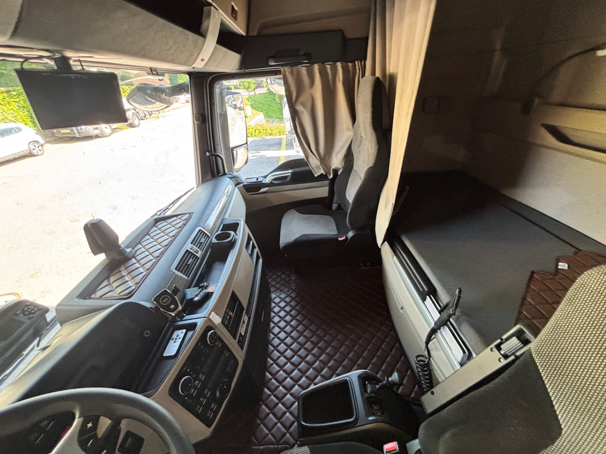 MAN TGX 18.510 - Tractor unit: picture 5 MAN TGX 18.510 - Tractor unit: picture 5