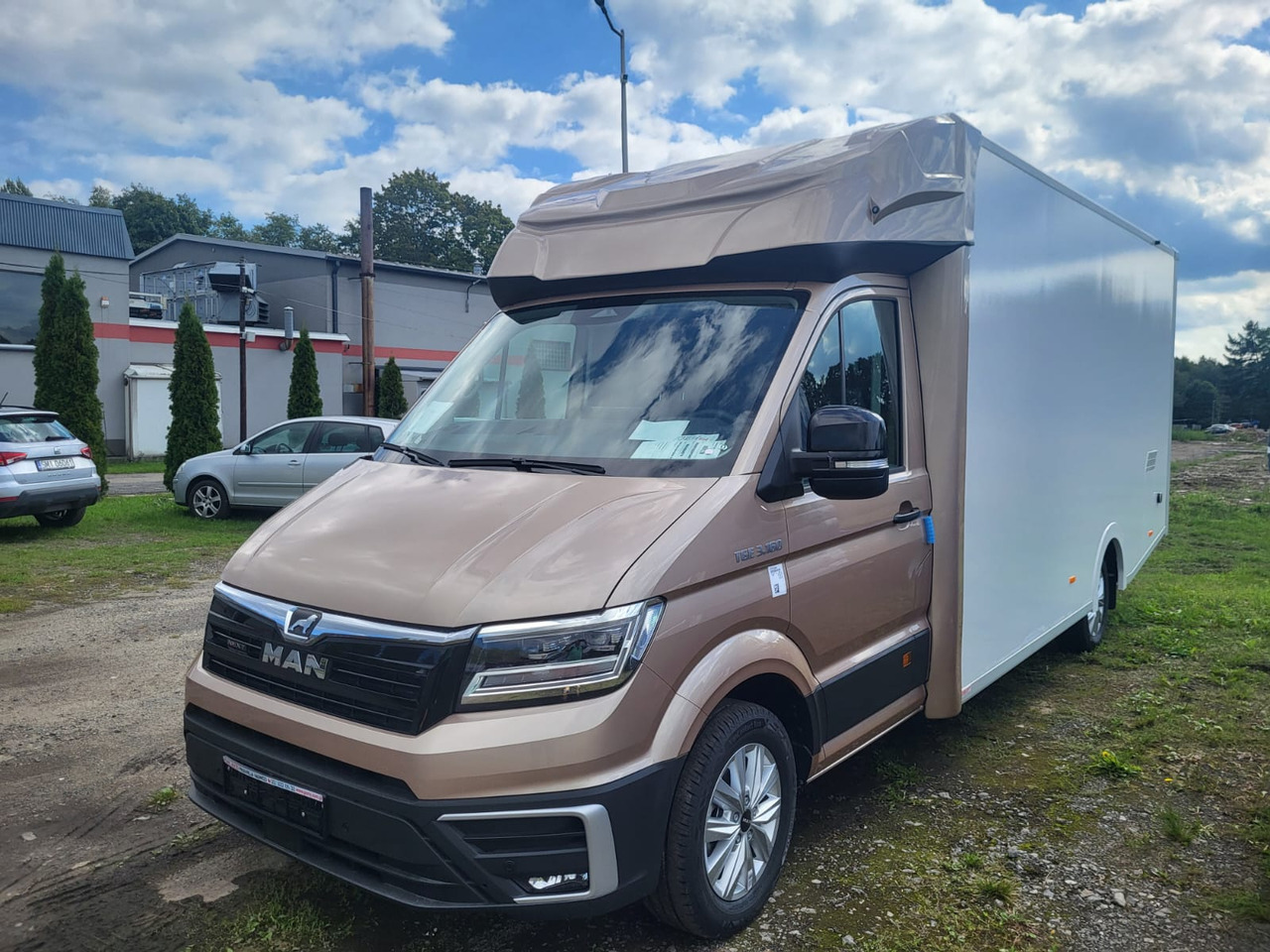 MAN TGE 3.180 Koffer mit Schlafbett - Box van, Combi van: picture 1 MAN TGE 3.180 Koffer mit Schlafbett - Box van, Combi van: picture 1