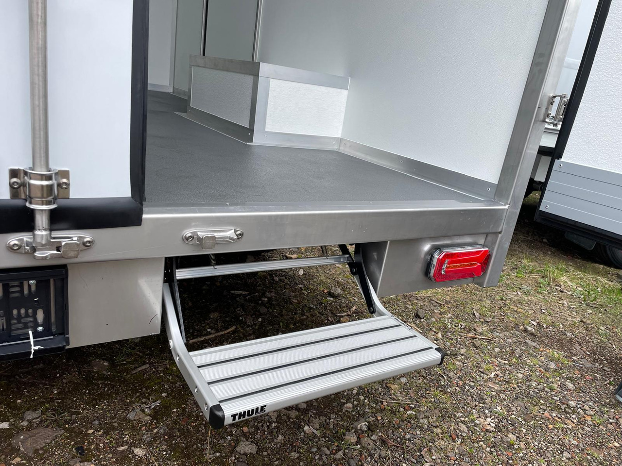 Renault Master Isolierte Koffer Platform - Box van: picture 4 Renault Master Isolierte Koffer Platform - Box van: picture 4
