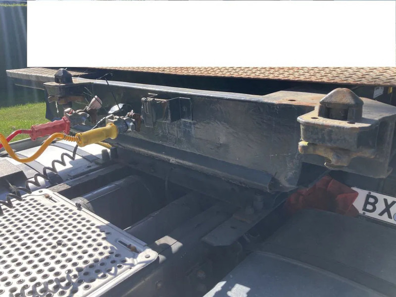 Container transporter/ Swap body semi-trailer LAG IN PRIJS VERLAAGT: picture 11