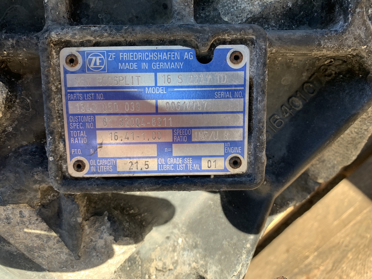 GEARBOX MAN TGX ZF 16S2221TD (WITH INTARTER) - Gearbox and parts for Truck: picture 3 GEARBOX MAN TGX ZF 16S2221TD (WITH INTARTER) - Gearbox and parts for Truck: picture 3