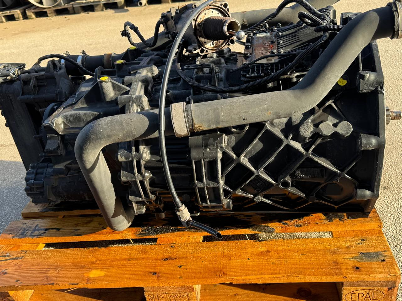 ASTRONIC 12AS 2331 TD WITH INTARDER 3 EST52 MAN TGX - Spare parts: picture 2 ASTRONIC 12AS 2331 TD WITH INTARDER 3 EST52 MAN TGX - Spare parts: picture 2