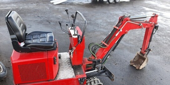 Hinowa DM8 Minikaivuri - Mini excavator: picture 1 Hinowa DM8 Minikaivuri - Mini excavator: picture 1