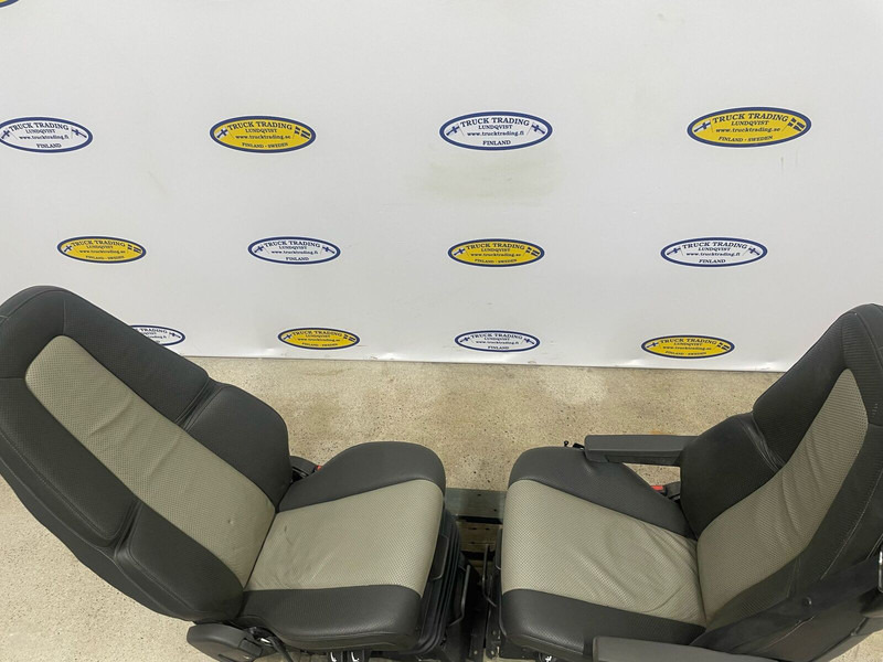 Volvo FM4 - Seat: picture 3 Volvo FM4 - Seat: picture 3
