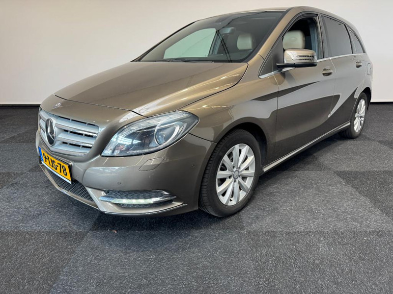 Mercedes-Benz B-Klasse 180 automaat Leer B 180 Ambition 5 Automaat wit Leer - Car: picture 2 Mercedes-Benz B-Klasse 180 automaat Leer B 180 Ambition 5 Automaat wit Leer - Car: picture 2