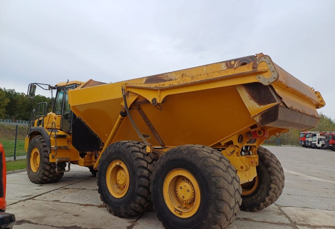 Bell B30 W - Articulated dumper: picture 3 Bell B30 W - Articulated dumper: picture 3