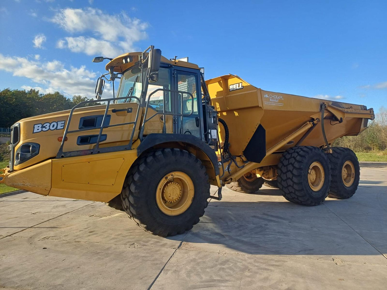 Bell B30E - Articulated dumper: picture 2 Bell B30E - Articulated dumper: picture 2