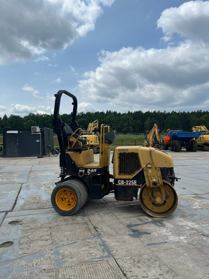 CATERPILLAR CB-225E - Roller: picture 5 CATERPILLAR CB-225E - Roller: picture 5