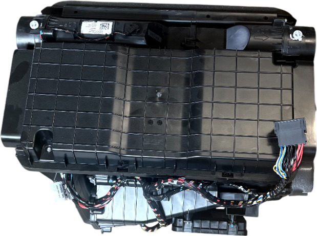 DAF XF / XG NGD KACHEL, CCC 2022- OE GEBRUIKT 2302626U - Blower motor for Truck: picture 1 DAF XF / XG NGD KACHEL, CCC 2022- OE GEBRUIKT 2302626U - Blower motor for Truck: picture 1