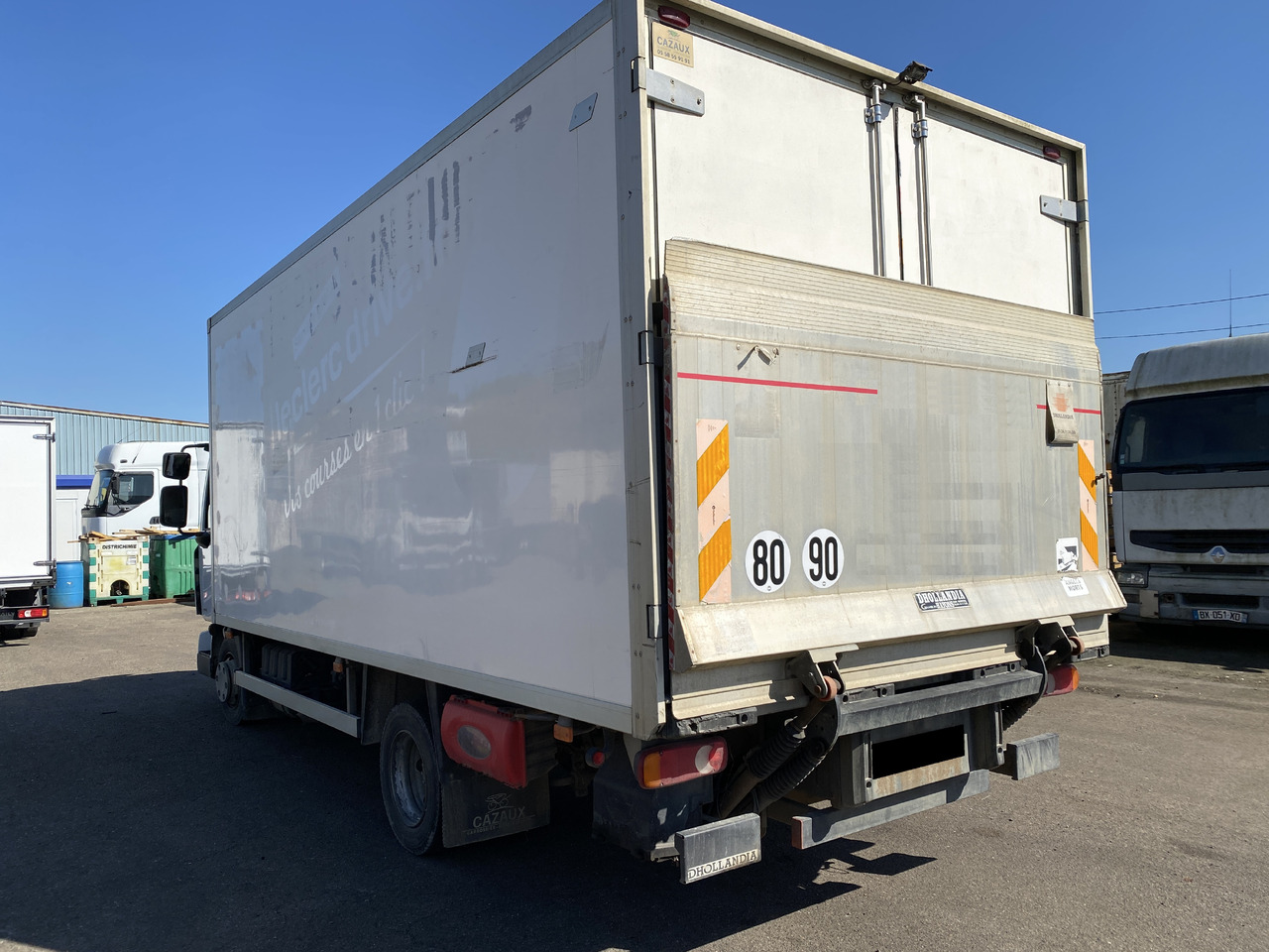 RENAULT midlum frigorifique - Refrigerator truck: picture 5 RENAULT midlum frigorifique - Refrigerator truck: picture 5