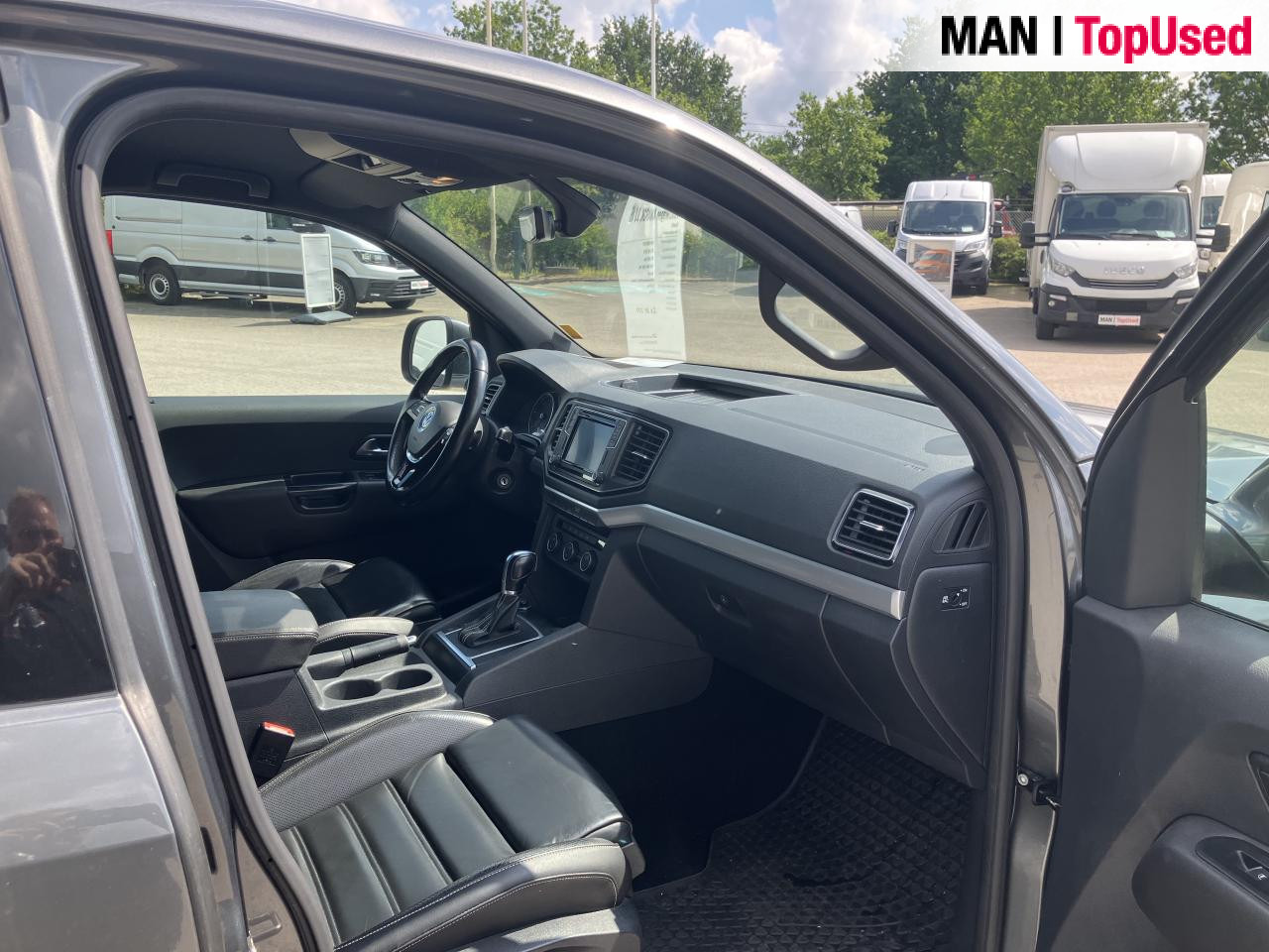 VOLKSWAGEN AMAROK, 3.0 V6 - Passenger van: picture 3 VOLKSWAGEN AMAROK, 3.0 V6 - Passenger van: picture 3