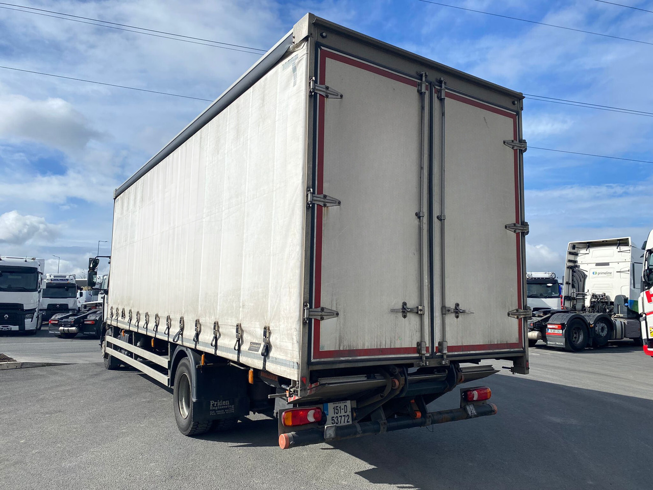 2015 Renault D Med 4×2 250 - Curtainsider truck: picture 5 2015 Renault D Med 4×2 250 - Curtainsider truck: picture 5