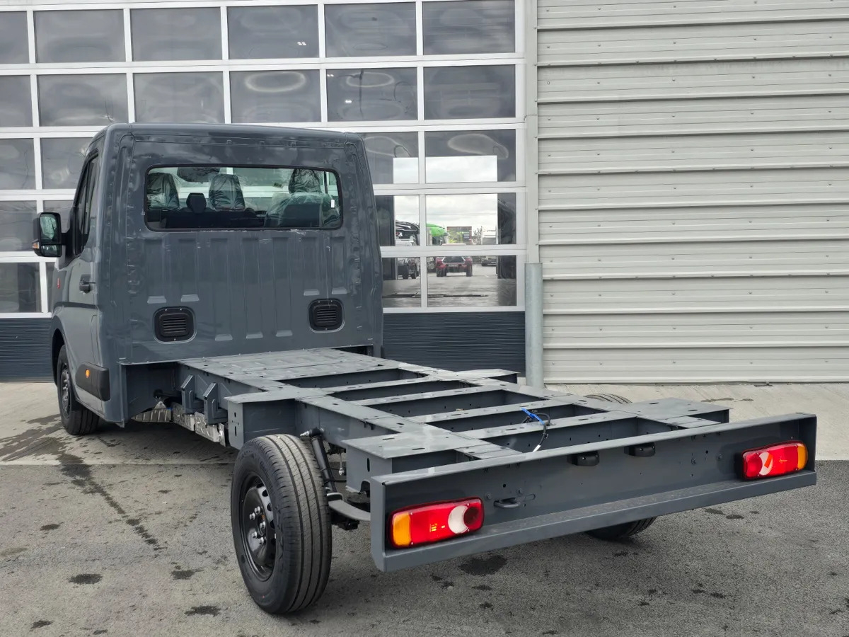 2025 Renault Master Chassis and Cab 170BHP - Cab chassis truck: picture 5 2025 Renault Master Chassis and Cab 170BHP - Cab chassis truck: picture 5