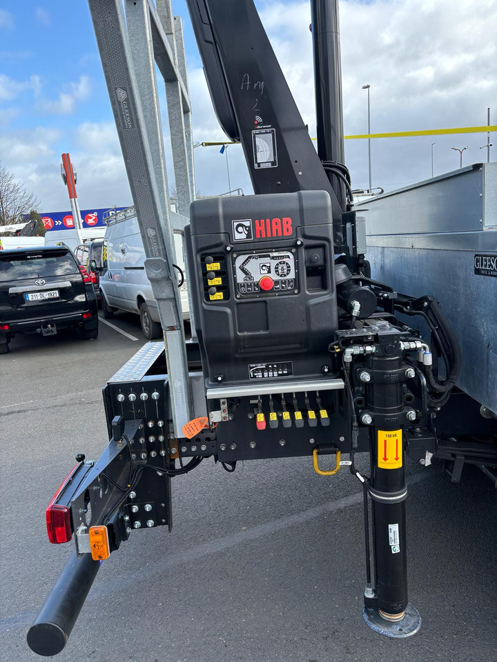 Renault Trucks D 14 Flatbed drop side poling truck - Dropside/ Flatbed truck, Crane truck: picture 5 Renault Trucks D 14 Flatbed drop side poling truck - Dropside/ Flatbed truck, Crane truck: picture 5