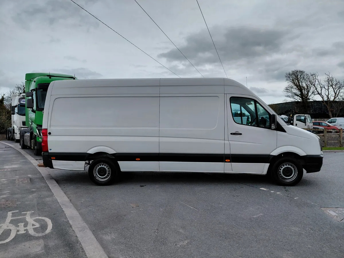 Volkswagen Crafter 2016 CR35 TDI - Panel van: picture 4 Volkswagen Crafter 2016 CR35 TDI - Panel van: picture 4