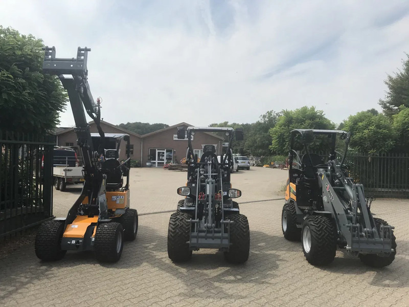 Giant Giant G1200 tele / G2300 HD / G2200 E - Compact loader: picture 3 Giant Giant G1200 tele / G2300 HD / G2200 E - Compact loader: picture 3