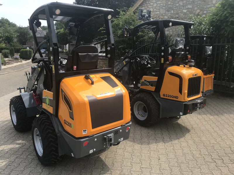 Giant Giant G1200 tele / G2300 HD / G2200 E - Compact loader: picture 4 Giant Giant G1200 tele / G2300 HD / G2200 E - Compact loader: picture 4