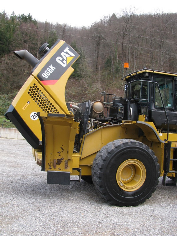Wheel loader CATERPILLAR 966K TOP condition: picture 17