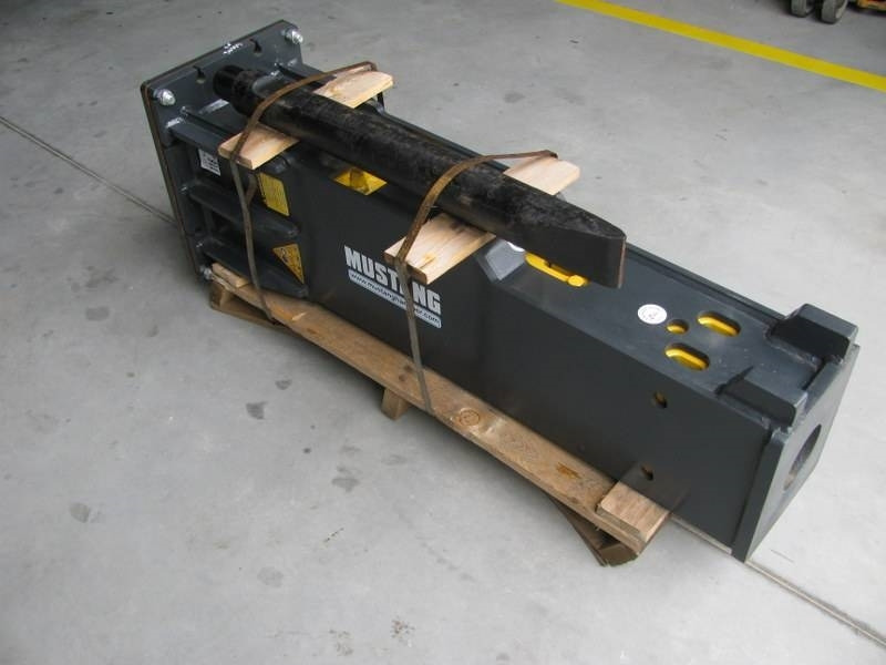 Mustang HM1302 NOVO teža 800kg - Hydraulic hammer for Construction machinery: picture 2 Mustang HM1302 NOVO teža 800kg - Hydraulic hammer for Construction machinery: picture 2