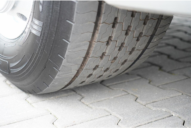 Dropside/ Flatbed truck DAF CF 410 / 6x2 / BURTOWY / DO BUDOWLANKI / EURO 6 / OŚ PODNOSZONA: picture 15 Dropside/ Flatbed truck DAF CF 410 / 6x2 / BURTOWY / DO BUDOWLANKI / EURO 6 / OŚ PODNOSZONA: picture 15