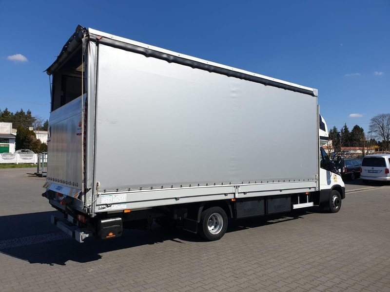 Iveco DAILY 72C18 70C18 HI-MATIC 1.HAND - Curtainsider truck: picture 4 Iveco DAILY 72C18 70C18 HI-MATIC 1.HAND - Curtainsider truck: picture 4