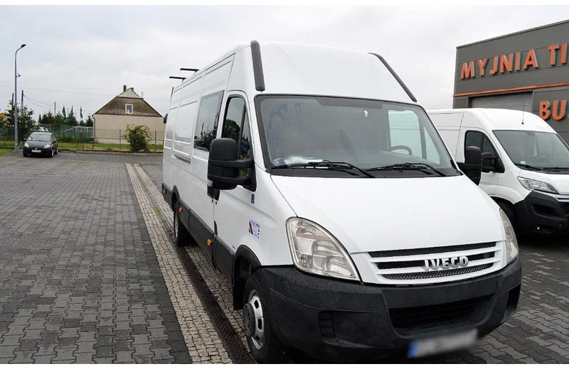 Iveco Daily 35C15 Blaszak L4H2 Brygadówka 6-seater Doka Dubel Cabin - Minibus, Passenger van: picture 1 Iveco Daily 35C15 Blaszak L4H2 Brygadówka 6-seater Doka Dubel Cabin - Minibus, Passenger van: picture 1
