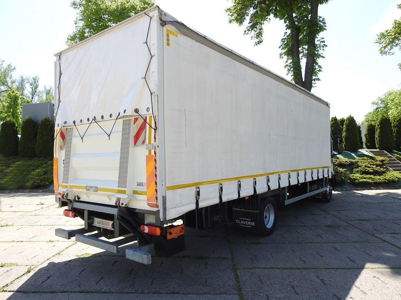 Iveco EUROCARGO 120 - 220 PLANDEKA WINDA 20 PALET AUTOMAT KLIMATYZACJA - Box truck: picture 3 Iveco EUROCARGO 120 - 220 PLANDEKA WINDA 20 PALET AUTOMAT KLIMATYZACJA - Box truck: picture 3