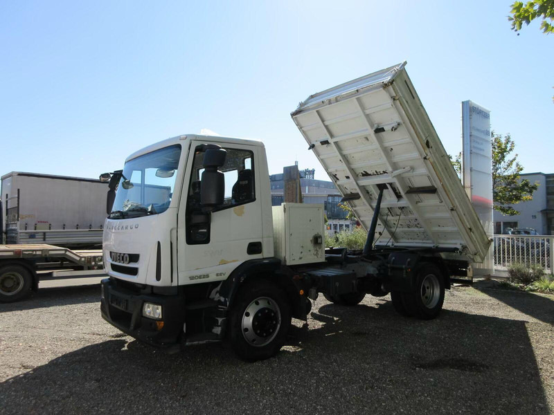 Iveco Eurocargo 120E25 - 3 way tipper - Tipper: picture 1 Iveco Eurocargo 120E25 - 3 way tipper - Tipper: picture 1