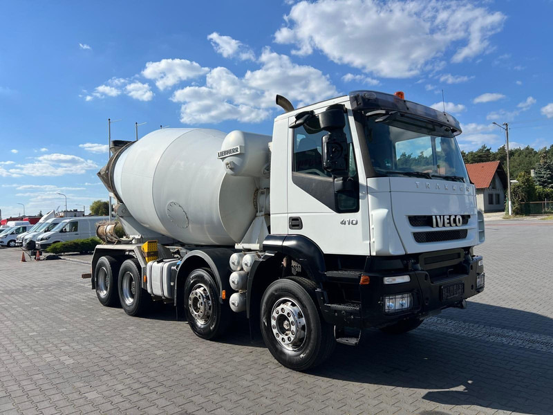 Iveco Trakker 410 CONCRETE MIXER LIEBHERR 904 9m³ - Concrete mixer truck: picture 5 Iveco Trakker 410 CONCRETE MIXER LIEBHERR 904 9m³ - Concrete mixer truck: picture 5