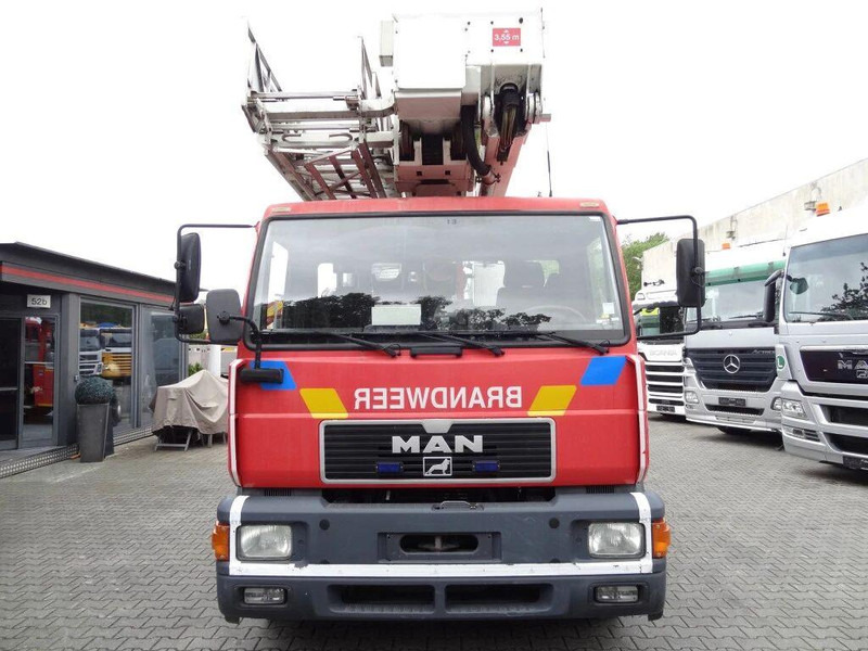 MAN 18.284 L2000 - Fire truck+ladder lift - Fire truck: picture 2 MAN 18.284 L2000 - Fire truck+ladder lift - Fire truck: picture 2
