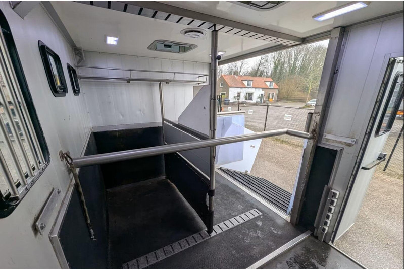 Horse truck MAN TGL 12.180 - Doka Horse transporter: picture 11