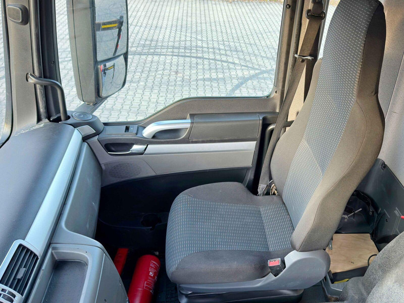 Tipper, Crane truck MAN TGS 33.480: picture 11