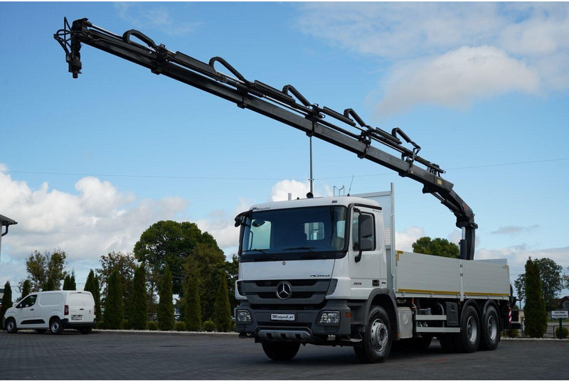 Mercedes-Benz ACTROS 2636 / 6x4 / SKRZYNIOWY 6,5 M + HDS HIAB / MOCNA PODŁOGA - Dropside/ Flatbed truck, Crane truck: picture 2 Mercedes-Benz ACTROS 2636 / 6x4 / SKRZYNIOWY 6,5 M + HDS HIAB / MOCNA PODŁOGA - Dropside/ Flatbed truck, Crane truck: picture 2