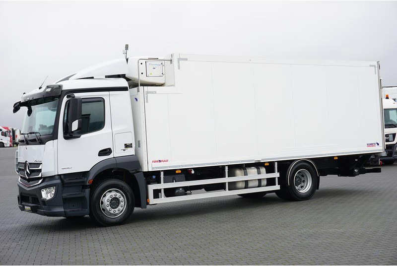 Mercedes-Benz ANTOS / 1830 / EURO 6 / CHŁODNIA + WINDA / 18 PALET - Refrigerator truck: picture 3 Mercedes-Benz ANTOS / 1830 / EURO 6 / CHŁODNIA + WINDA / 18 PALET - Refrigerator truck: picture 3
