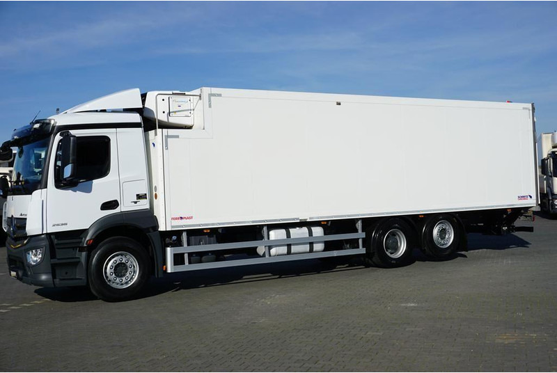 Mercedes-Benz ANTOS / 2535 / EURO 6 / CHŁODNIA + WINDA / 23 PALETY / OŚ SKRĘTN - Refrigerator truck: picture 3 Mercedes-Benz ANTOS / 2535 / EURO 6 / CHŁODNIA + WINDA / 23 PALETY / OŚ SKRĘTN - Refrigerator truck: picture 3