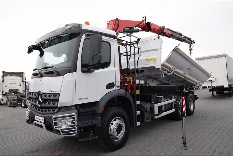 Mercedes-Benz AROCS 2636 - Tipper, Crane truck: picture 2 Mercedes-Benz AROCS 2636 - Tipper, Crane truck: picture 2