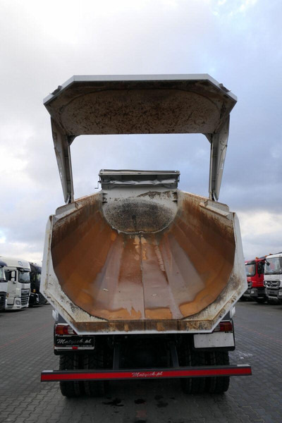 Mercedes-Benz AROCS 3246 / 8x4 / WYWROTKA / TYLNOZSYP / EURO 6 / OPONY 100 % - Tipper: picture 4 Mercedes-Benz AROCS 3246 / 8x4 / WYWROTKA / TYLNOZSYP / EURO 6 / OPONY 100 % - Tipper: picture 4