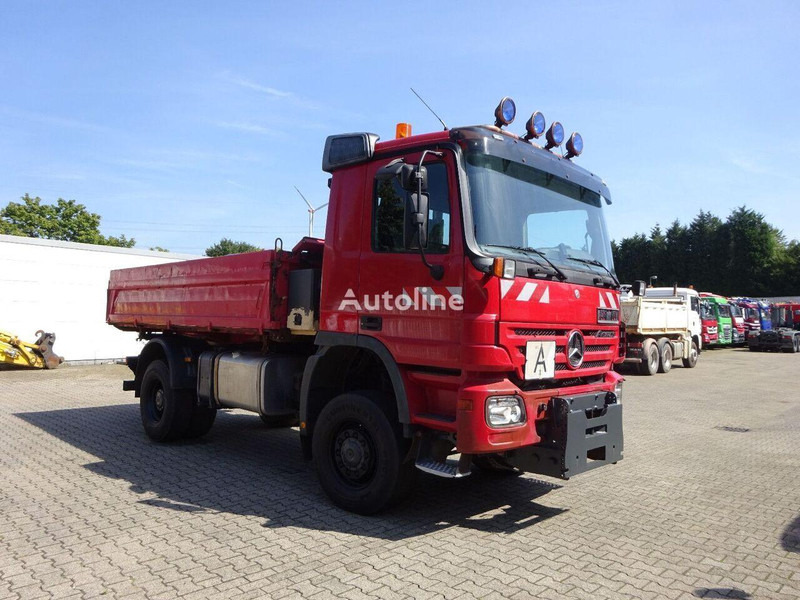 Mercedes-Benz Actros 1832 - 3 way tipper - Tipper: picture 2 Mercedes-Benz Actros 1832 - 3 way tipper - Tipper: picture 2
