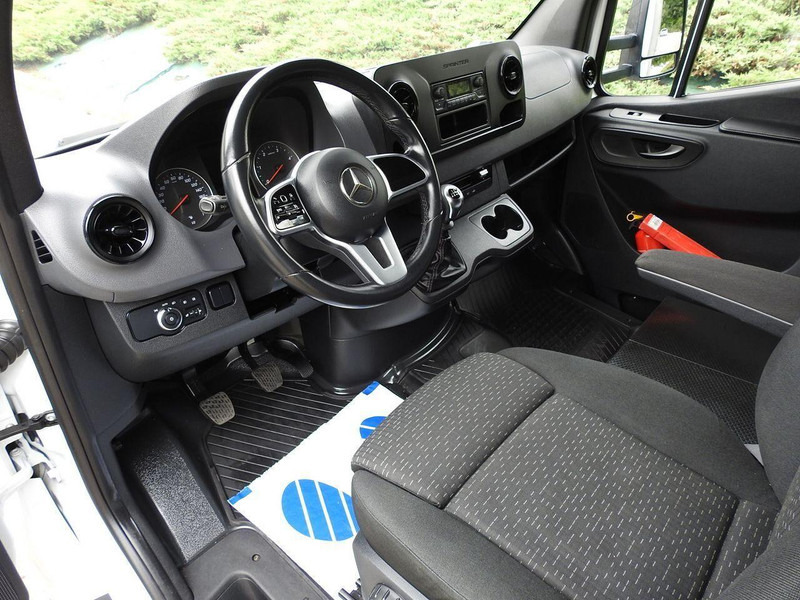 Mercedes-Benz SPRINTER 316 PLANDEKA 10 PALET WEBASTO KLIMATYZACJA TEMPOMAT 16 - Box truck: picture 2 Mercedes-Benz SPRINTER 316 PLANDEKA 10 PALET WEBASTO KLIMATYZACJA TEMPOMAT 16 - Box truck: picture 2